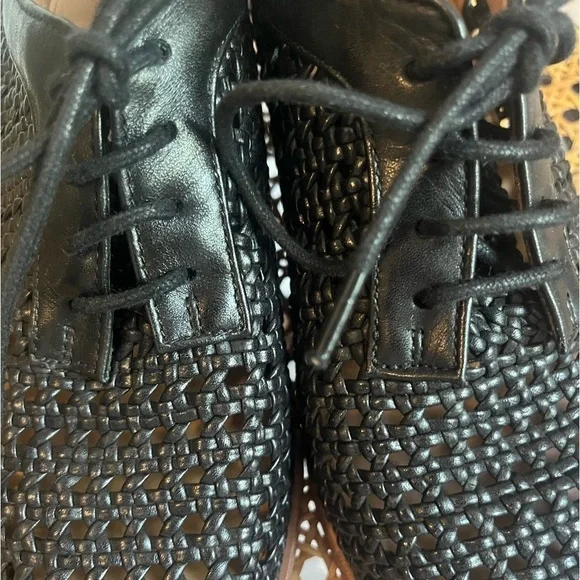 LIKE NEW ‘& Other Stories’ black loafer - Picture 5 of 9